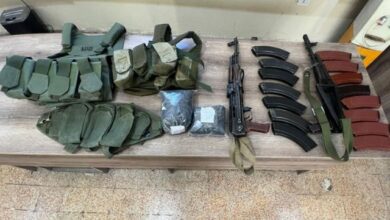 بالصور: مداهمات أمنية تُطيح بـ 9 مطلوبين وتضبط ترسانة أسلحة وذخائر في شمال لبنان والهرمل