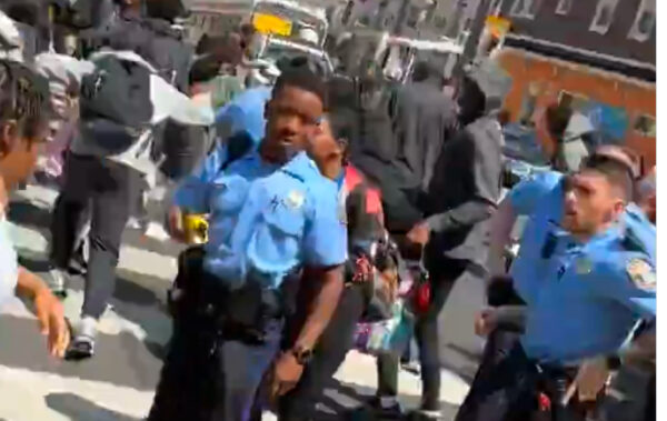 VIDEO: Philadelphia police officer in critical condition after being shot 1 VIDEO: Philadelphia police officer in critical condition after being shot