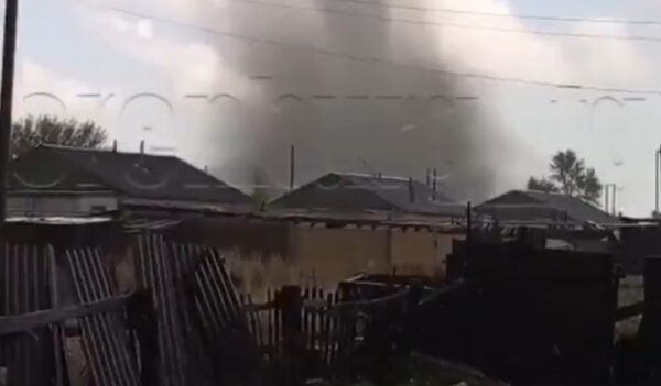 VIDEO: A powerful tornado swept through Russia’s Orenburg Oblast 1 VIDEO: A powerful tornado swept through Russia’s Orenburg Oblast