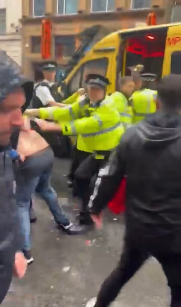 VIDEO: Locals in Liverpool Attempt to Confront Attacker During Arrest 1 VIDEO: Locals in Liverpool Attempt to Confront Attacker During Arrest