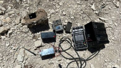 بالصور: الجيش يعثر على جهاز تجسس إسرائيلي في بليدا ويزيل 13 ساترًا ترابيًا 🚧📷