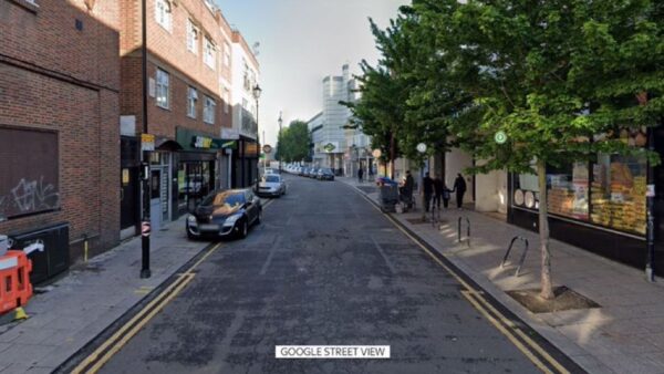 Woman in her 20s stabbed to death in Croydon 1 Woman in her 20s stabbed to death in Croydon
