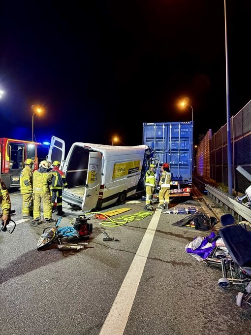 Poland: Truck Collides with Minibus on National Road S2 in Konotopa, Resulting in 5 Deaths and 3 Injuries 1 Konotopa