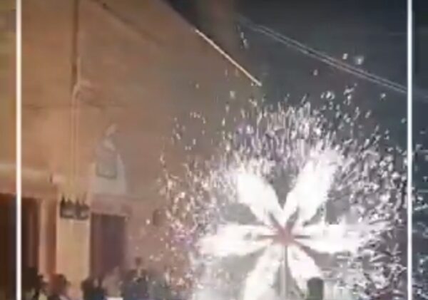 بالفيديو: "المشاريع" تحتفل قبل إعلان النتائج.. زفّة وأهازيج في شوارع بيروت 1 بالفيديو: "المشاريع" تحتفل قبل إعلان النتائج.. زفّة وأهازيج في شوارع بيروت
