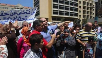 حراك المعلمين المتعاقدين يدعو قوى الشعب للنزول إلى الشارع رفضًا لقرارات الحكومة الجائرة