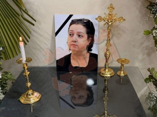 بالصور: ألبوم صور من تشييع الفنانة الراحلة حنان اللولو إلى مثواها الأخير بدمشق 1 حنان اللولو