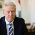 وزير الخارجية يتحرّك دبلوماسيًا لتجنيب لبنان نيران التصعيد الإقليمي