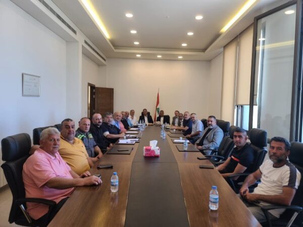 بالصور: خطة وقائية رائدة بين الدفاع المدني واتحاد بلديات المتن الأعلى لمواجهة حرائق الغابات قبل اندلاعها 1 الدفاع المدني