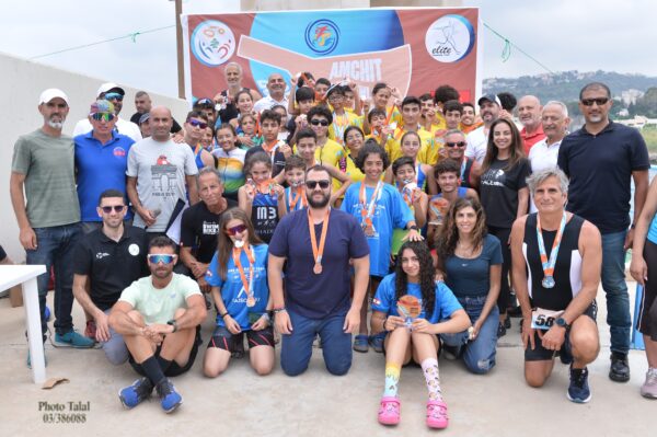 بالصور: "نادي إيليت" و"Amchit Youth in Action" يُطلقان تحدي الأكواتلون على شاطئ عمشيت 1 بالصور: "نادي إيليت" و"Amchit Youth in Action" يُطلقان تحدي الأكواتلون على شاطئ عمشيت