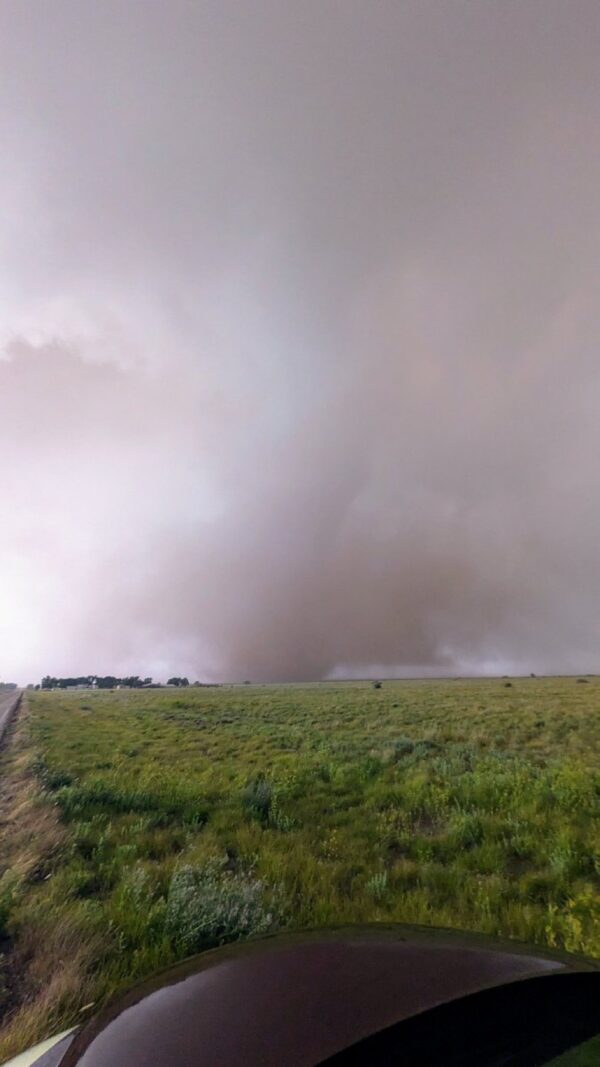 Large stovepipe tornado near Pettit, TX