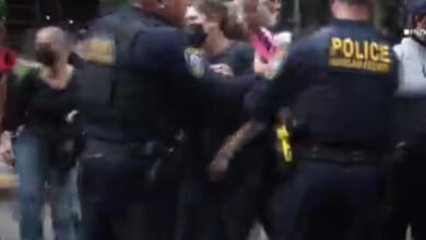 VIDEO: Anti-ICE activists attempted to block detention vans from leaving ICE headquarters in Manhattan, NY