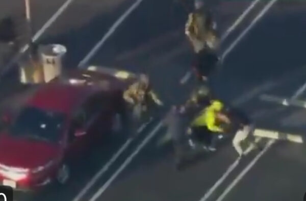 VIDEO: Police Execute High-Speed Takedown on Rioter Attempting to Flee in Los Angeles 1 VIDEO: Police Execute High-Speed Takedown on Rioter Attempting to Flee in Los Angeles