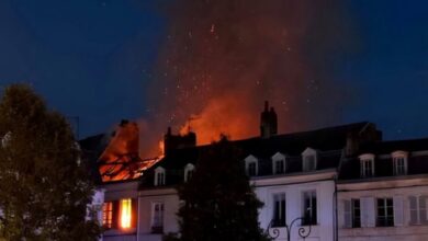DEUX SAPEURS-POMPIERS SONT DÉCÉDÉS après avoir été ensevelis par un immeuble en feu à Laon