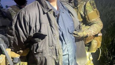 New photo shows Minnesota suspect Vance Boelter taken into custody