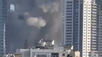 Video showing the moment a missile impacted in Tel Aviv