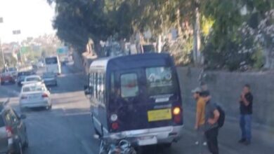 يازا: حادث بين دراجة وباص للنقل العام مقابل مستشفى مارتين في جبيل