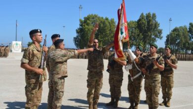 بالفيديو: حفل تقديم جنود متمرنين ومجندين ممدّدة خدماتهم إلى العلم