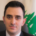 رازي الحاج: الامين العام للحزب وبري يخاطران بمصير لبنان والحكومة مطالبة بموقف فوري
