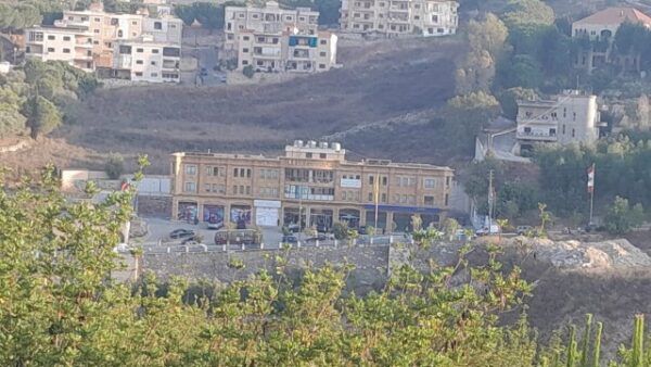 بالفيديو: غارة استهدفت سيارة عند مدخل تبنين 1 مدخل تبنين