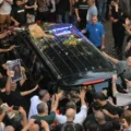 بالفيديو: زياد الرحباني يُشيّع إلى كنيسة السيدة في المحيدثة بحضور شعبي مؤثّر