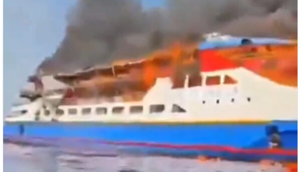 VIDEO: Fire Erupts on Indonesian Ferry KM Barcelona VA — At Least 3 Dead, 150 Rescued 1 KM Barcelona VA