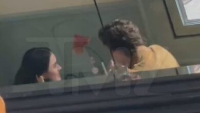 VIDEO: Katy Perry Justin Trudeau Dinner Date Spotted in Montreal
