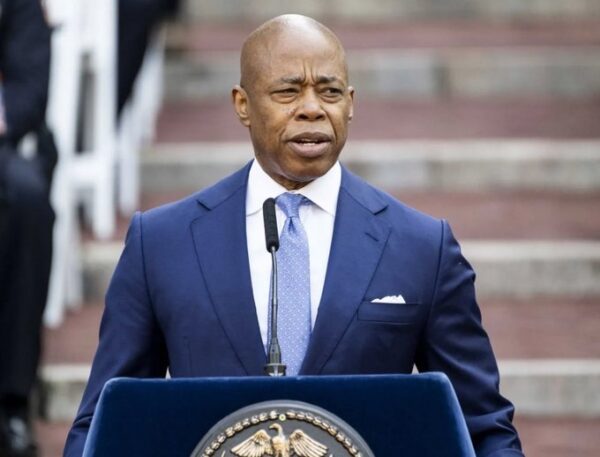 UPDATE: NYC Mayor Eric Adams says 5 people were shot, 4 killed 1 NYC Mayor Eric Adams