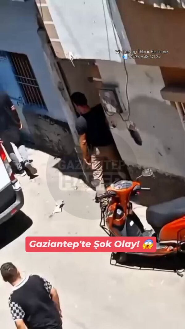 مداهمة أمنية في غازي عنتاب: عائلة سورية تحتجز أطفالاً وتطالب بفدية 1 عائلة سورية تحتجز أطفالاً