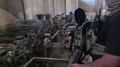 بالصور والفيديو: الجيش يضبط مخبأ سريًا لتصنيع المخدرات في بعلبك ويلاحق مطلوبين خطرين 7 بالصور والفيديو: الجيش يضبط مخبأ سريًا لتصنيع المخدرات في بعلبك ويلاحق مطلوبين خطرين