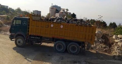 بلدية الصفرا تتدخل عاجلاً لتنظيف الأوتوستراد قبل موسم الشتاء 1 بلدية الصفرا