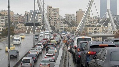 غرفة التحكم المروري تحذر السائقين من الانزلاقات بسبب الأمطار