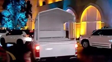 ​البابا لاوون غادر القصر الجمهوري متوجها الى السفارة البابوية