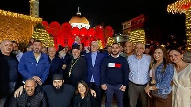 أجواء ميلادية مميّزة في شكا ومعرض فني يرافق إضاءة الشجرة