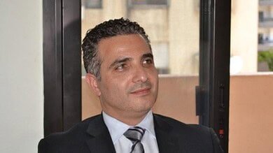 مطر يهاجم الشيخ قاسم ويتهم سلاح الحزب بجرّ الويلات على لبنان