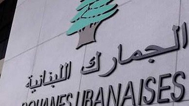 الجمارك تضبط ألبسة ودخان مهرب في صيدا وتوقّف المخالفين