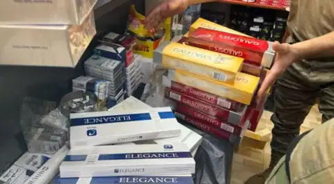 الريجي تداهم المصيطبة والليلكي وتضبط تبغاً مهرّباً ومزوّراً 1 الريجي