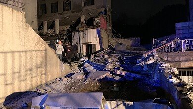 بالصور والفيديو: انفجار داخل معمل عصير في الفنار يسفر عن قتيل ونجاة عاملين