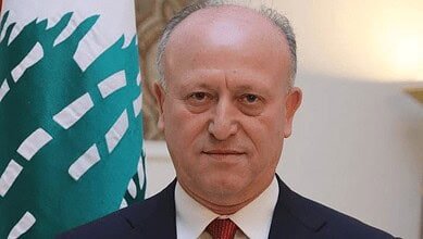ريفي يدعو لطرد السفير الإيراني من لبنان