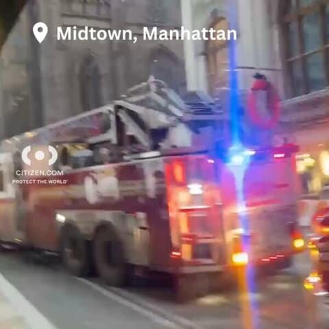 Video: Suspicious package found at Trump Tower in Manhattan, NYPD bomb squad responds