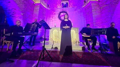 بالصور: ريسيتال "فأرنا قيامتك المجيدة" للمرنمة نجار في رعية مار سابا - إده