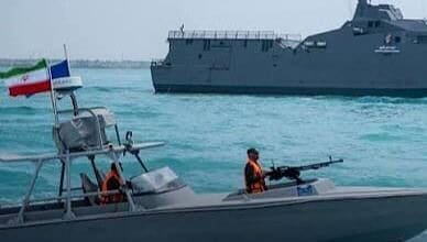 الحرس الثوري الإيراني يعلن "نظاماً جديداً" لعبور السفن في مضيق هرمز