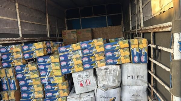 بالصور: الجمارك تُحبط تهريب الدخان والمعسل.. وضبط 2 طن فواكه في بيروت