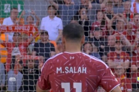 بالفيديو: محمد صلاح يودع ليفربول بالدموع "لن أعود مجددًا"
