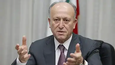 ريفي: سلاح الحزب والفساد يقودان لبنان إلى الخطر