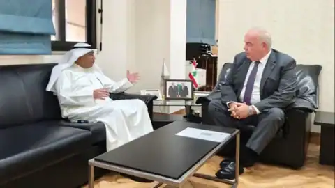 التهرب الجمركي على الهواتف تحت المجهر.. واجتماع بين الاتصالات والمالية