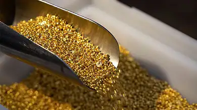 الذهب يهبط مع تصاعد التوتر بين واشنطن وطهران