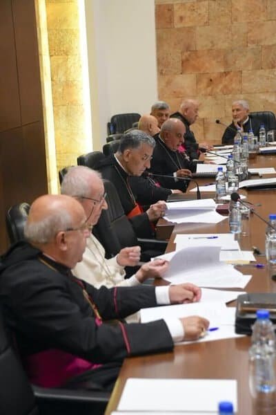 بالصور.. المطارنة الموارنة من الديمان: تطويب الحويك محطة وطنية وروحية والعدالة للمرفأ أولوية وحماية الجنوب والأرض مسؤولية