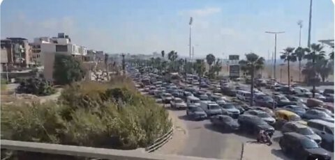 بالفيديو: كورنيش صيدا عند جسر الاولي زحمة سير باتجاه بيروت والجبل من قبل أهالي جنوب لبنان
