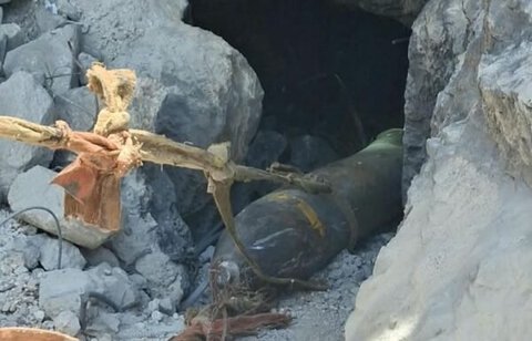 بالصور: الجيش يفكك قنبلتين غير منفجرتين في كفرا