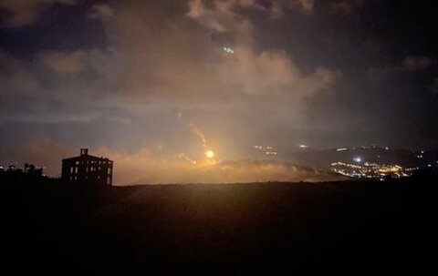 تفجير كبير لعدد من المنازل في حوشين عند الاطراف الغربية لميس الجبل